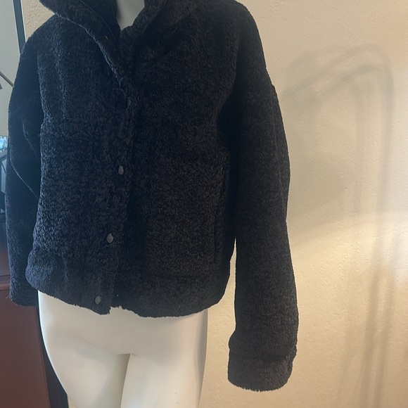 Women’s Forever 21 Teddy coat - Picture 2 of 13